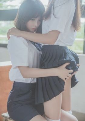 年轻女教师7中文字幕