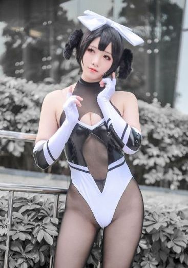 商务旅行和戴绿帽子的女老板同房